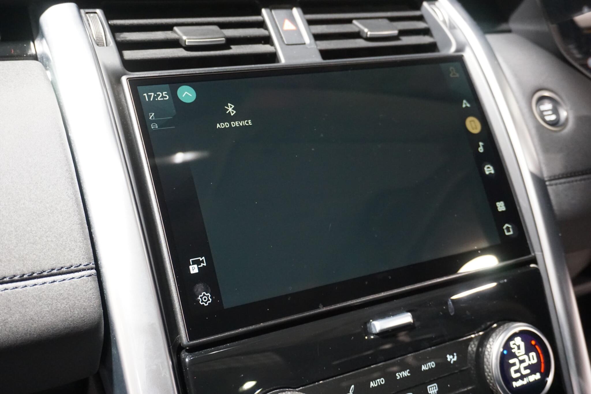 Land Rover Discovery 3.0 D300 MHEV SE SUV 5dr Diesel Auto 4WD Euro 6 (s/s) (300 ps)